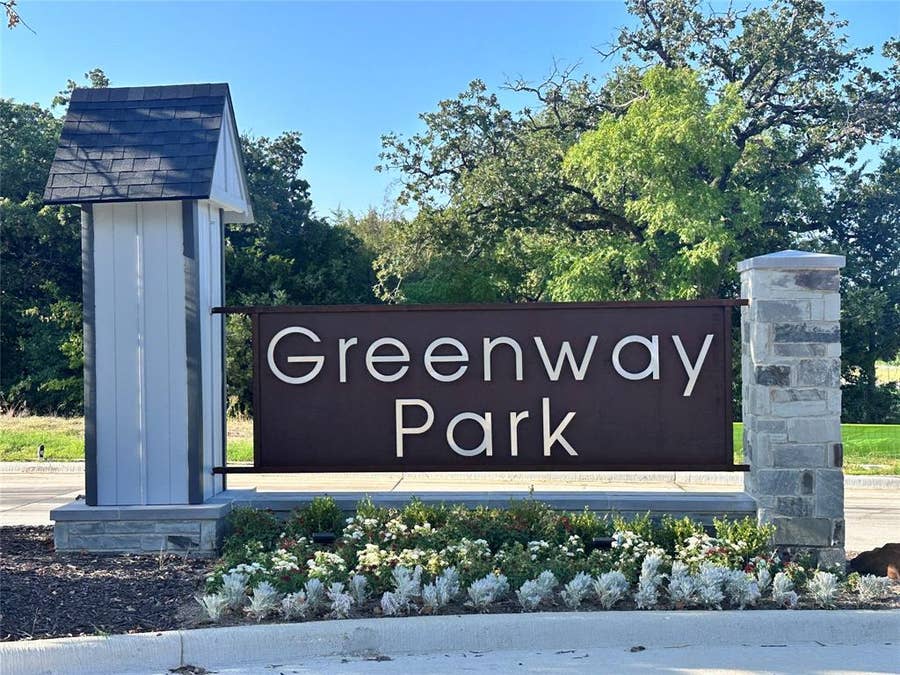 Property photo for 128 Park Avenue, Keller, TX