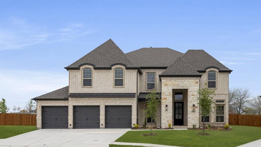 Property photo for 932 Pilatus Lane, Fate, TX
