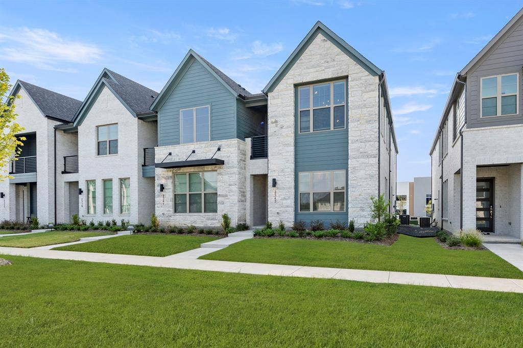 2543 Brunswick Way, Allen, TX 75013 02. 2543 Brunswick - Front (2)