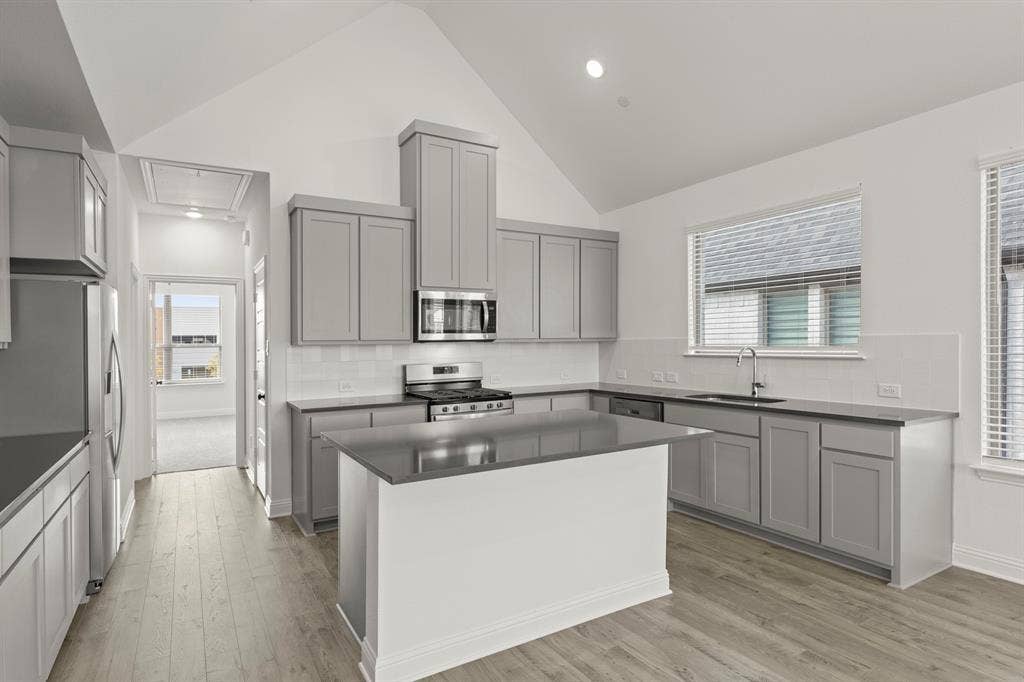 2543 Brunswick Way, Allen, TX 75013 14. 2543 Brunswick - Kitchen (2)