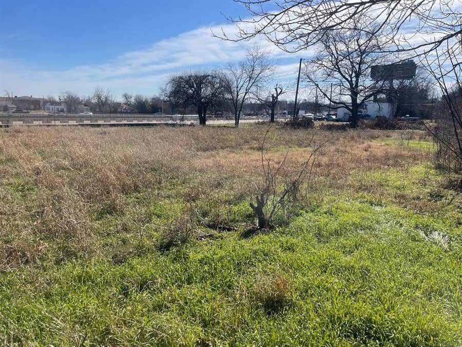 Property photo for 713 E Jefferson Avenue, Fort Worth, TX