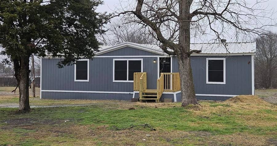 Property photo for 2237 Fm 1182, Ennis, TX