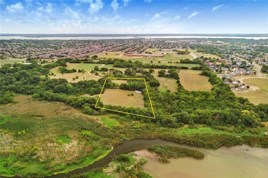 Property photo for 6819 Chiesa Road, Rowlett, TX