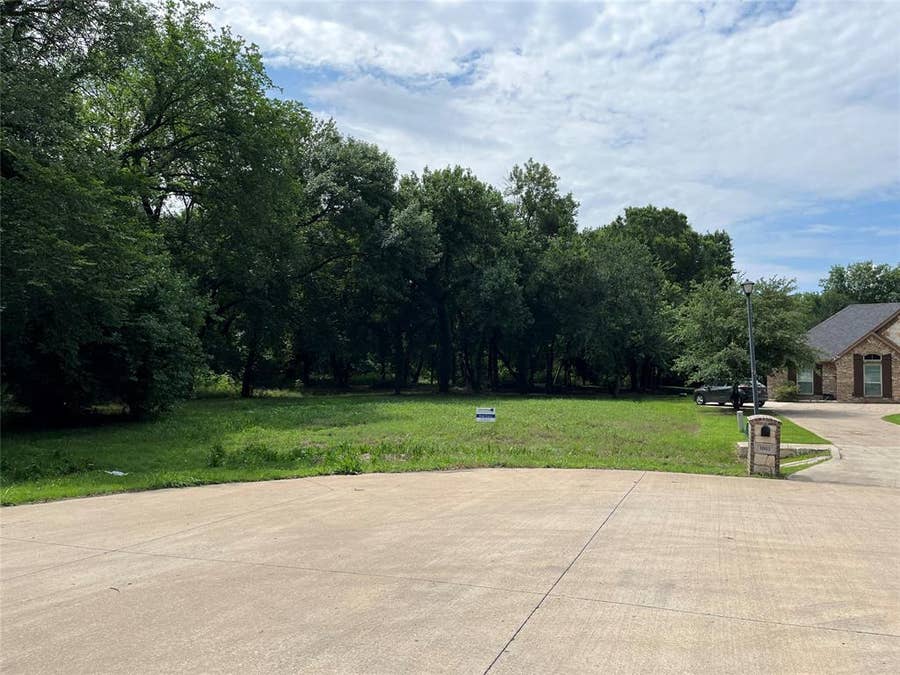Property photo for 1004 Royal Lytham Court, Grand Prairie, TX