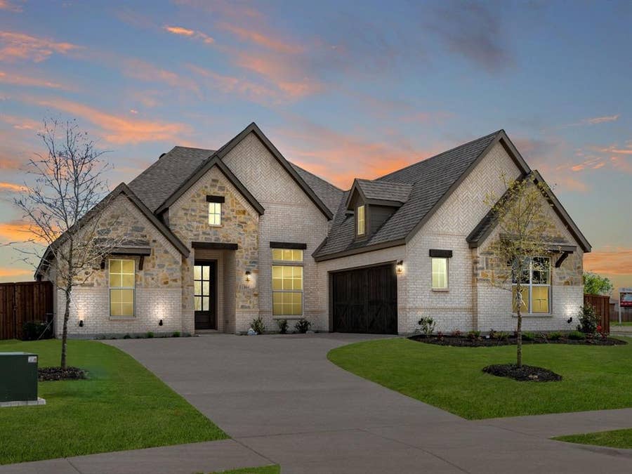 Property photo for 104 Calf Lane, Midlothian, TX