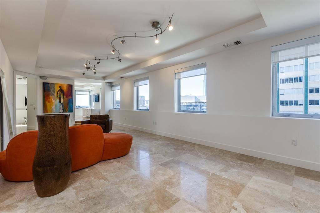 1505 Elm Street, #1004, Dallas, TX 75201 1505 Elm Street, #1004, Dallas, TX 75201