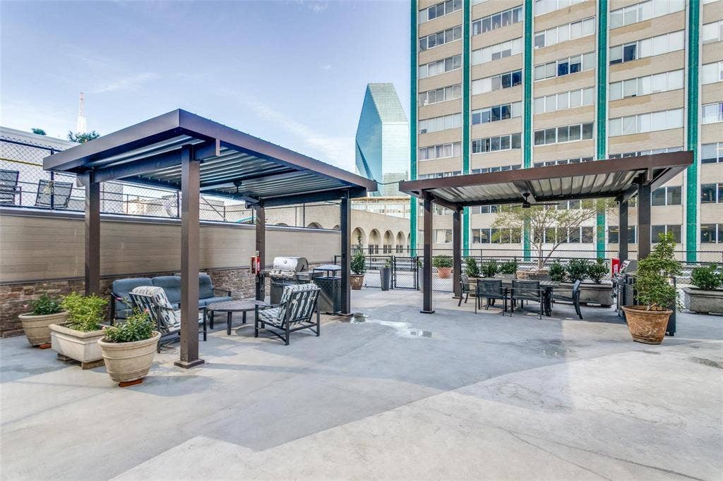 1505 Elm Street, #1004, Dallas, TX 75201 1505 Elm Street, #1004, Dallas, TX 75201
