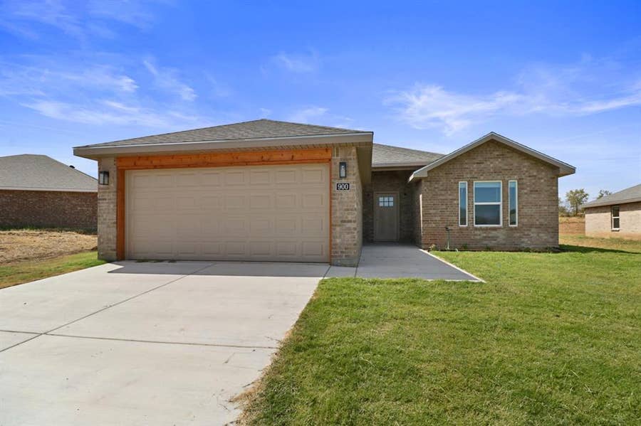 Property photo for 900 Bella Boulevard, Coleman, TX