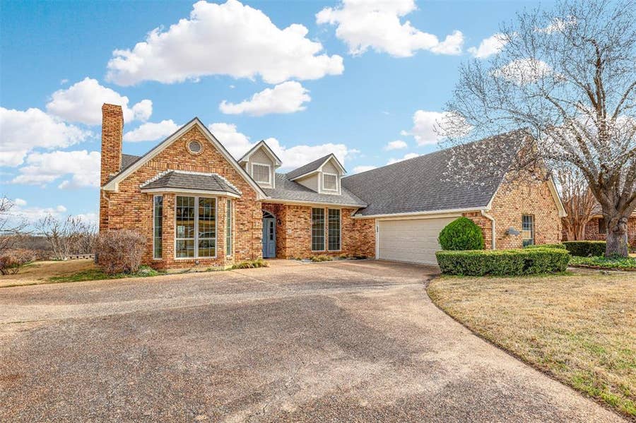 Property photo for 249 Oak Hill Drive, Trophy Club, TX
