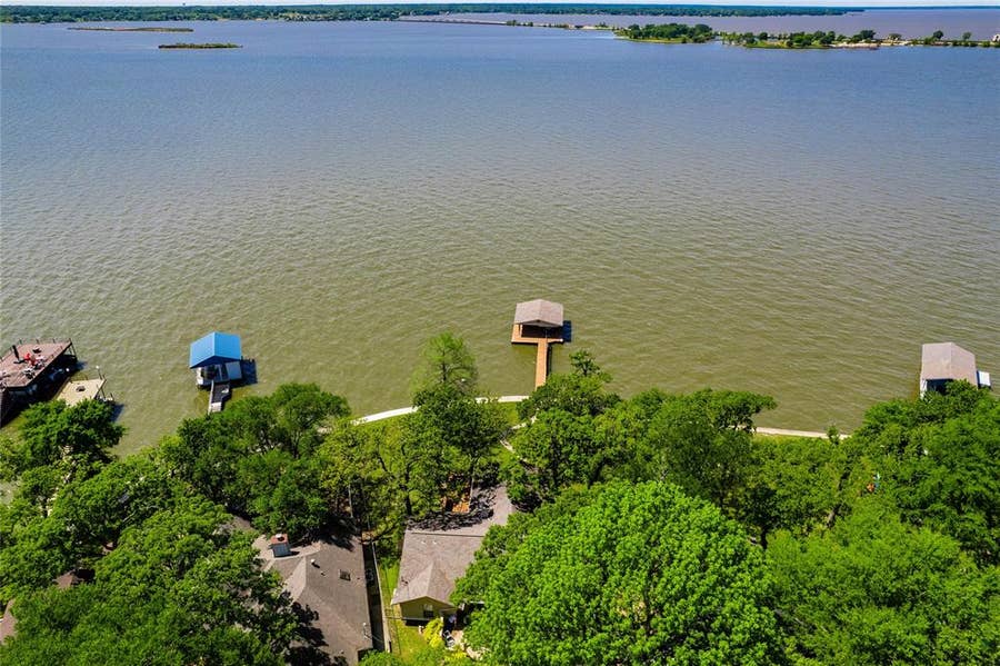 Property photo for 154 Ocean Drive, Gun Barrel City, TX