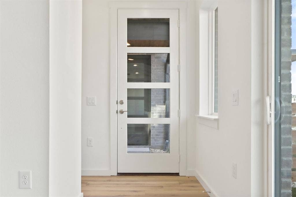1427 Azalea Drive, Melissa, TX 75454 005-20241030-1427AzaleaDrive-Melissa-TX-75454-Entry.jpg-SMALL