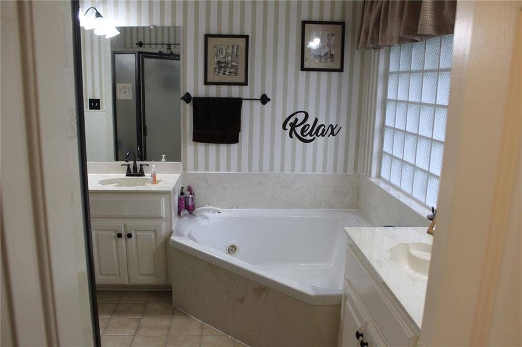 9100 Aspen Drive, Waco, TX 76712 9100 Aspen Drive, Waco, TX 76712