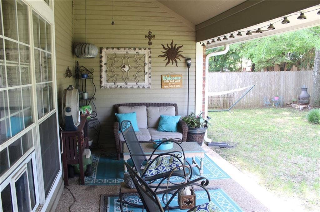 9100 Aspen Drive, Waco, TX 76712 9100 Aspen Drive, Waco, TX 76712