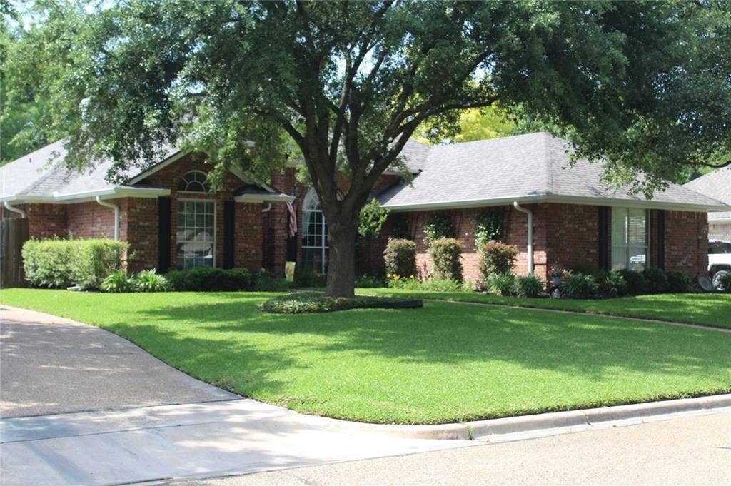 9100 Aspen Drive, Waco, TX 76712 9100 Aspen Drive, Waco, TX 76712