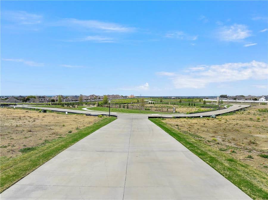 Property photo for 47 Turnberry Circle, Woodway, TX