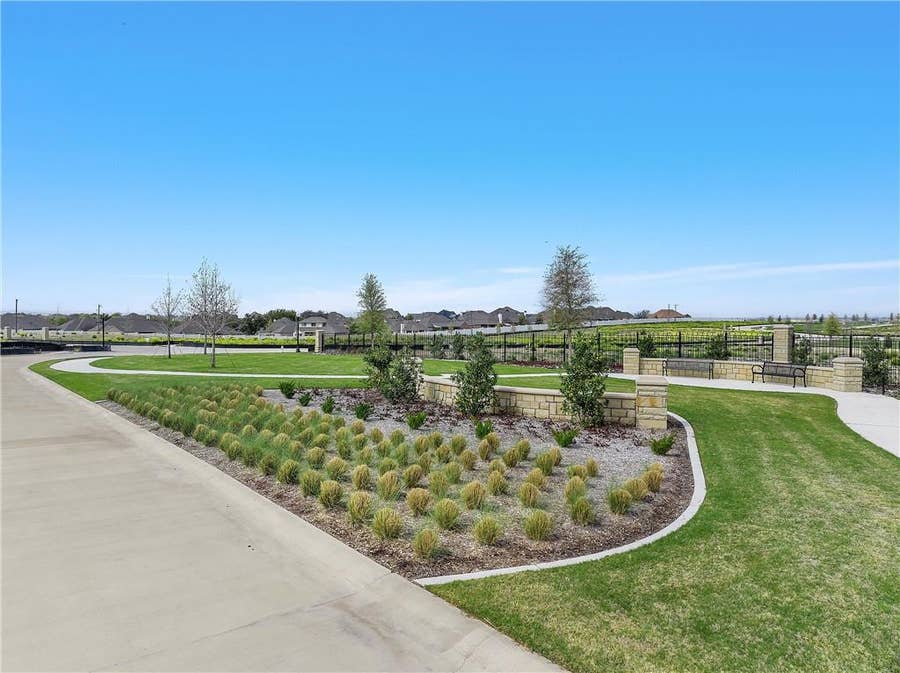 Property photo for 39 Turnberry Court, Woodway, TX