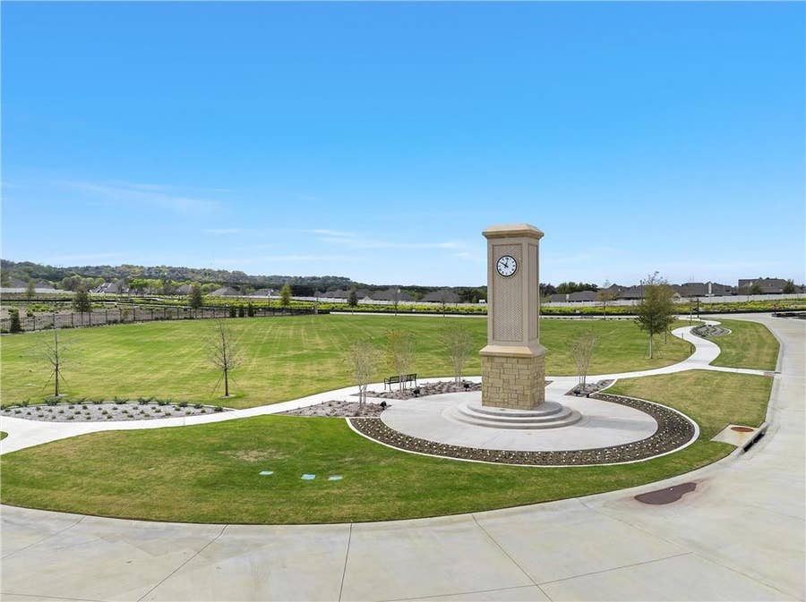 Property photo for 1 Quail Valley Drive, Woodway, TX