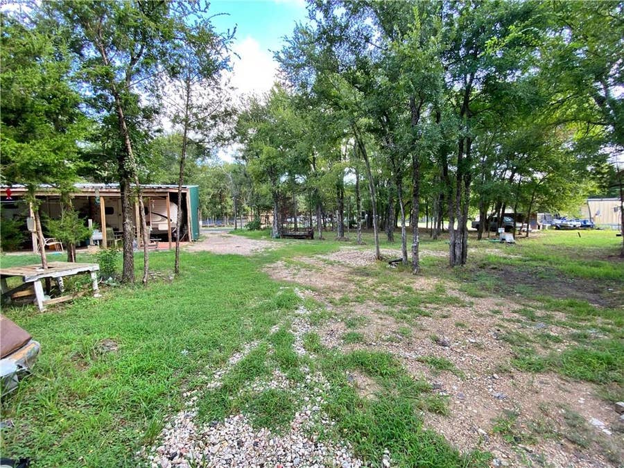 Property photo for 250 Lake Avenue, Elm Mott, TX