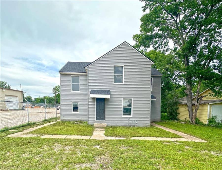 Property photo for 1312 S 30th Street, Waco, TX