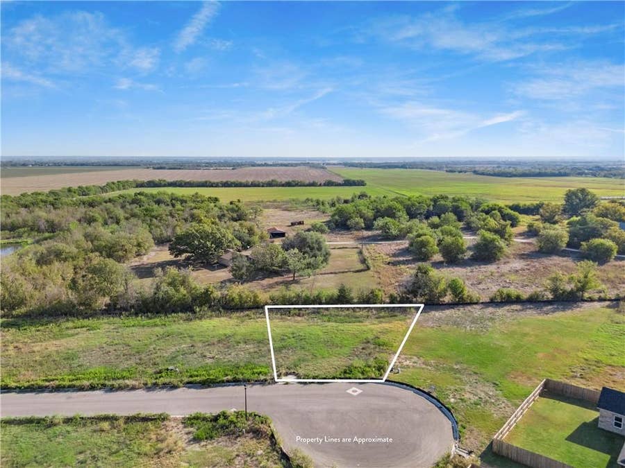 Property photo for 10912 Granada Drive, Waco, TX