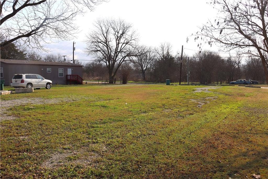 310 W Burleson, Mart, TX 76664 310 W Burleson, Mart, TX 76664
