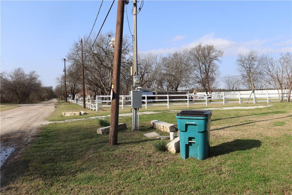 310 W Burleson, Mart, TX 76664 310 W Burleson, Mart, TX 76664