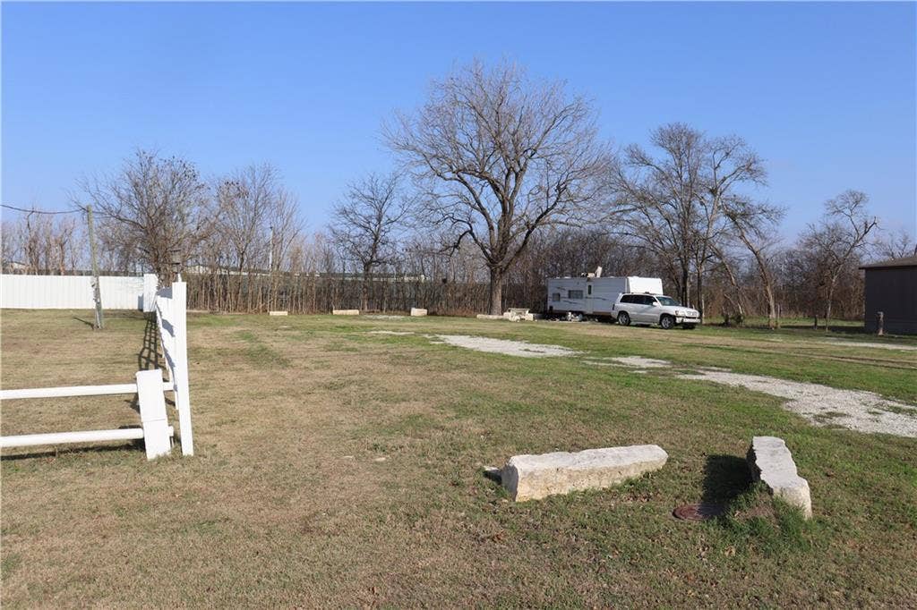 310 W Burleson, Mart, TX 76664 310 W Burleson, Mart, TX 76664