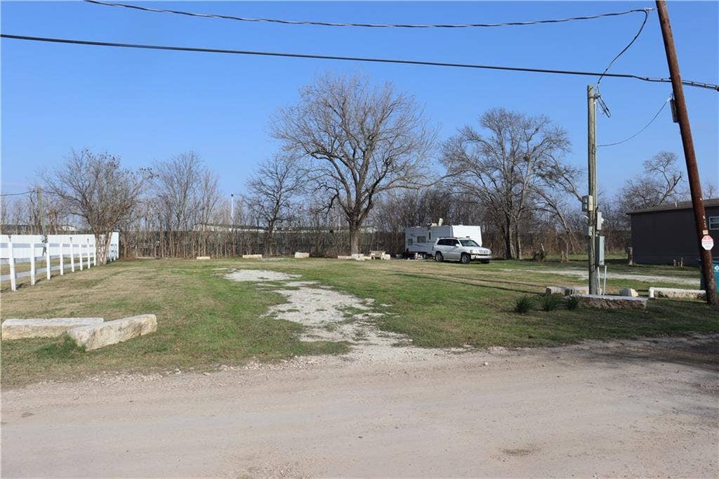 310 W Burleson, Mart, TX 76664 310 W Burleson, Mart, TX 76664