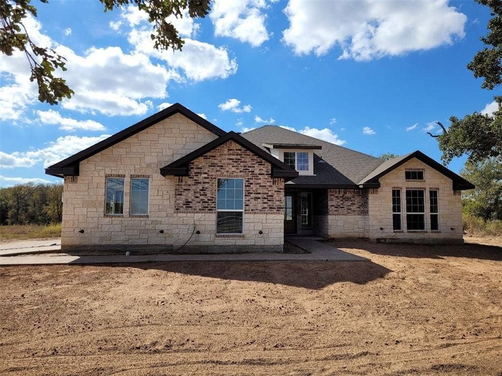 647 Mesquite Tree Road, Lacy Lakeview, TX 76705 647 Mesquite Tree Road, Lacy Lakeview, TX 76705