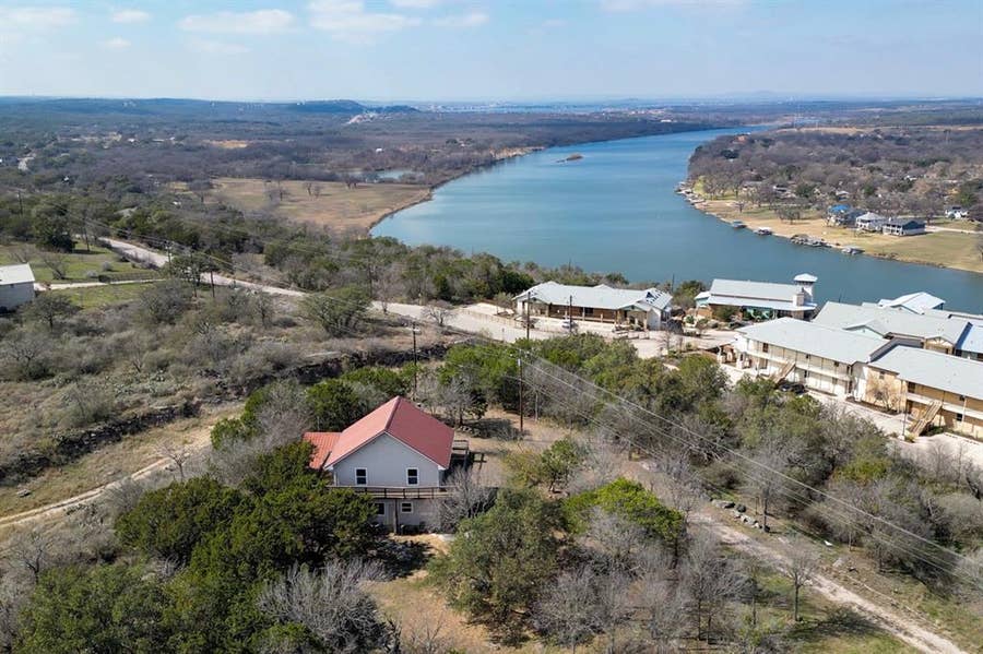 Property photo for 103 Palmie Lane, Marble Falls, TX