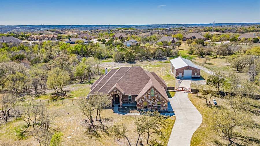 Property photo for 114 Woodlot Lane, Azle, TX