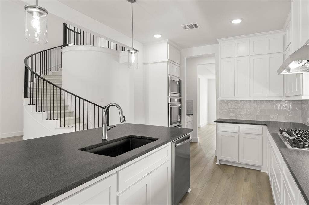 4500 Brookfield Drive, Melissa, TX 75454 08. 4500 Brookfield - Kitchen (3)