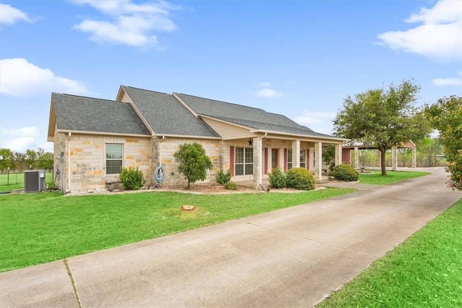 Property photo for 551 Bottoms East Road, Temple, TX