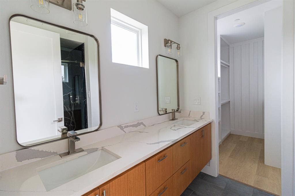 4210 Roseland Avenue, Dallas, TX 75204 4210 Roseland Avenue, Dallas, TX 75204