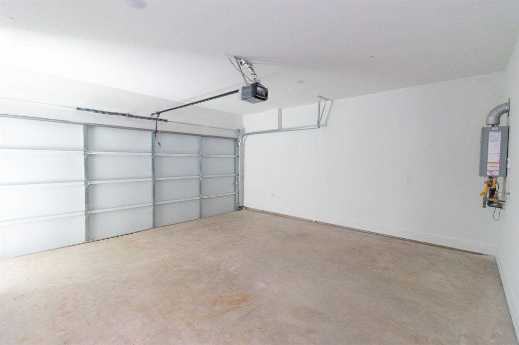 4210 Roseland Avenue, Dallas, TX 75204 4210 Roseland Avenue, Dallas, TX 75204