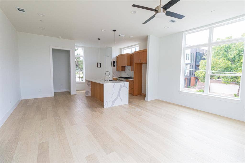 4210 Roseland Avenue, Dallas, TX 75204 4210 Roseland Avenue, Dallas, TX 75204