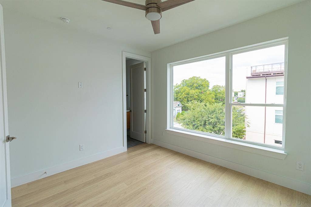 4210 Roseland Avenue, Dallas, TX 75204 4210 Roseland Avenue, Dallas, TX 75204