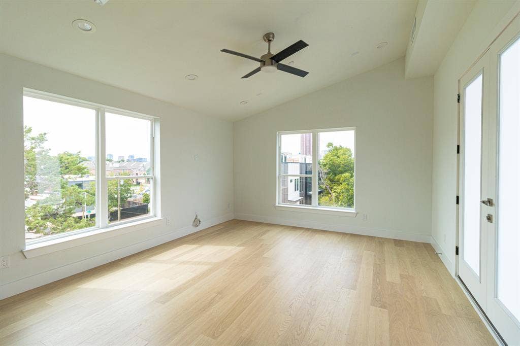 4210 Roseland Avenue, Dallas, TX 75204 4210 Roseland Avenue, Dallas, TX 75204