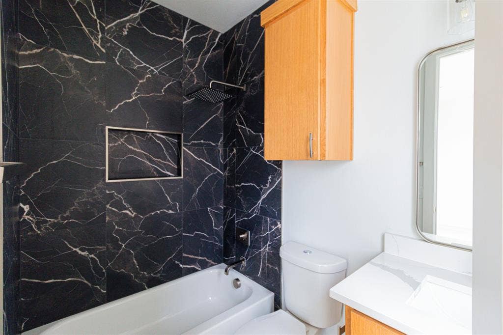 4210 Roseland Avenue, Dallas, TX 75204 4210 Roseland Avenue, Dallas, TX 75204