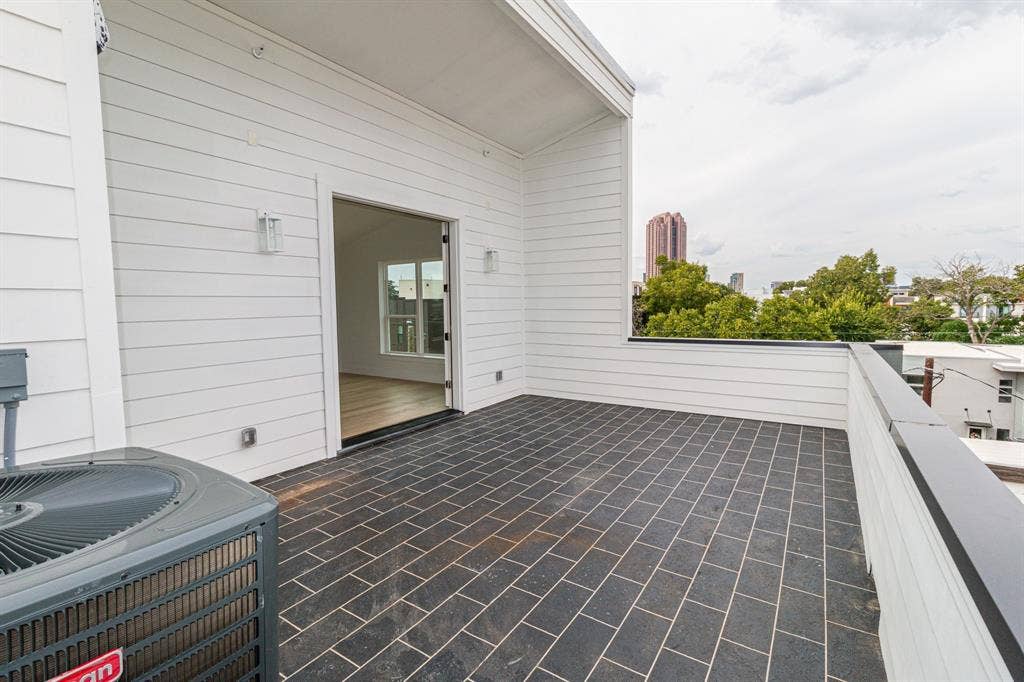 4210 Roseland Avenue, Dallas, TX 75204 4210 Roseland Avenue, Dallas, TX 75204