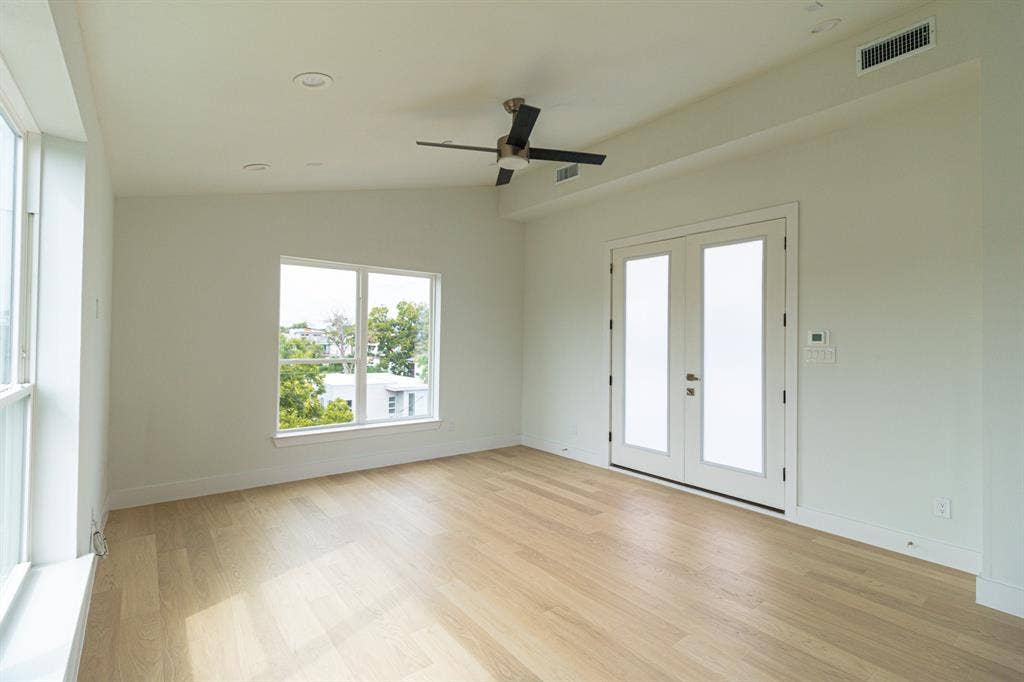 4210 Roseland Avenue, Dallas, TX 75204 4210 Roseland Avenue, Dallas, TX 75204