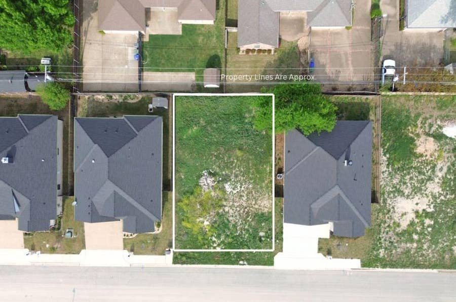 Property photo for 1521 Tranquility Trail, Woodway, TX