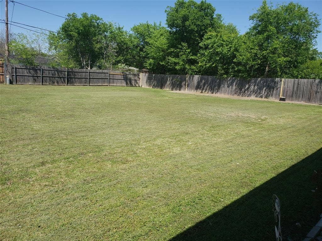 5617 Watauga Road, Watauga, TX 76148 Backyard with privacy Wood Fence