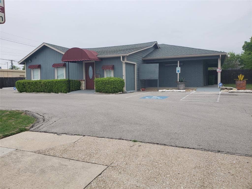 5617 Watauga Road, Watauga, TX 76148 5617 Watauga Road, Watauga, TX 76148