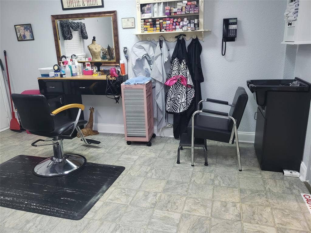 5617 Watauga Road, Watauga, TX 76148 5617 Watauga Road, Watauga, TX 76148