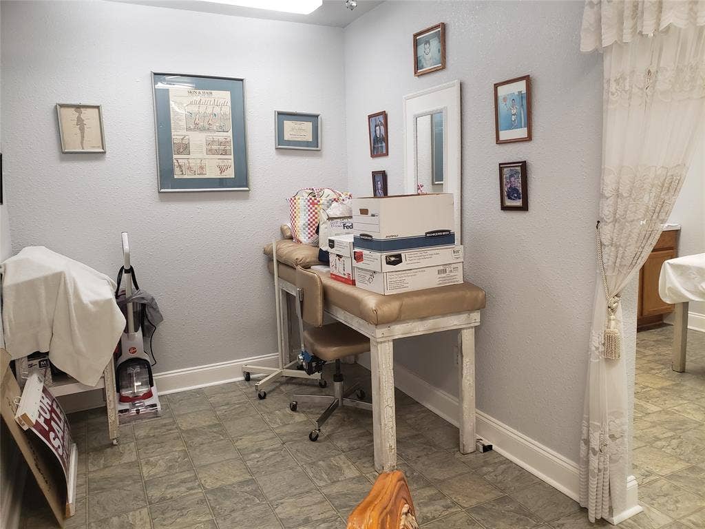 5617 Watauga Road, Watauga, TX 76148 5617 Watauga Road, Watauga, TX 76148