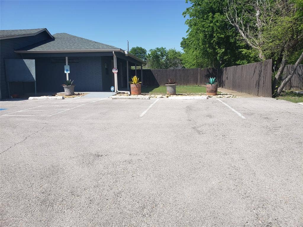 5617 Watauga Road, Watauga, TX 76148 5617 Watauga Road, Watauga, TX 76148