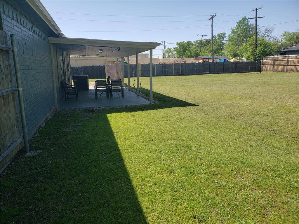 5617 Watauga Road, Watauga, TX 76148 Backyard Cover Patio