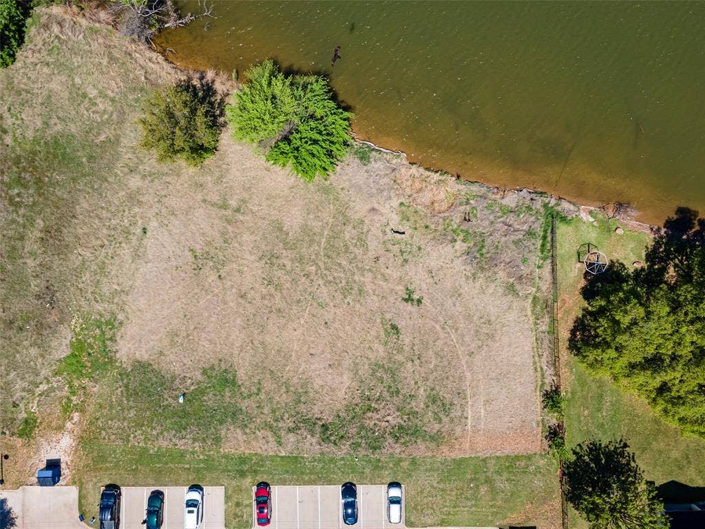 805 Hill Boulevard, Granbury, TX 76048 Drone / aerial view