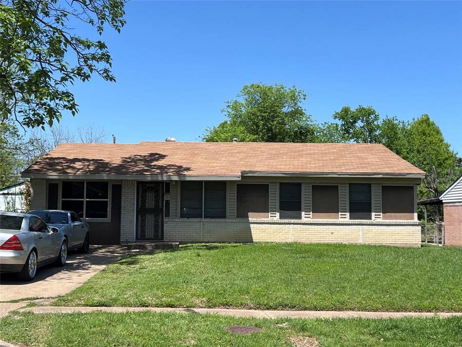 Property photo for 3815 Black Oak Drive, Dallas, TX